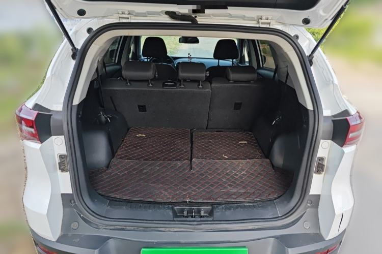 Used JETOUR X70M 2022 1.5T Manual Advanced Partner 7-Seater Trunk