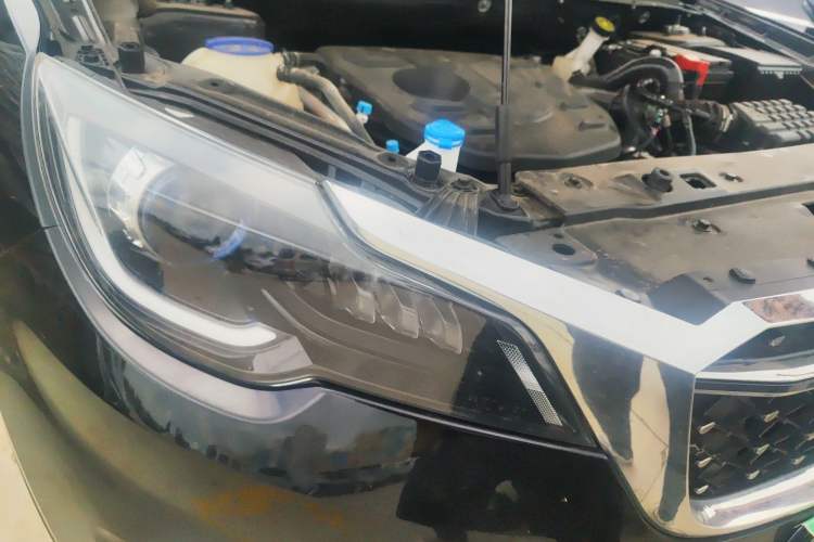Used JETOUR X70S 2023 1.5T DCT Glory Edition 7-Seater Right Front Headlight