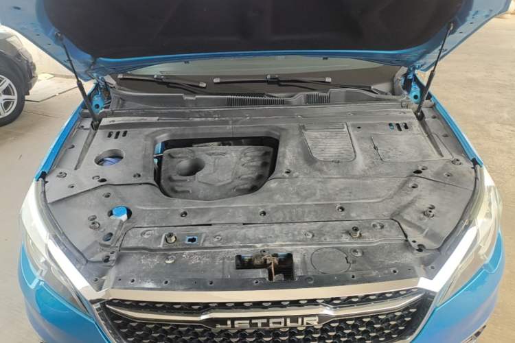 Used JETOUR X70S 2019 1.5T DCT Zhetu Edition 7 Seats Engine Bay