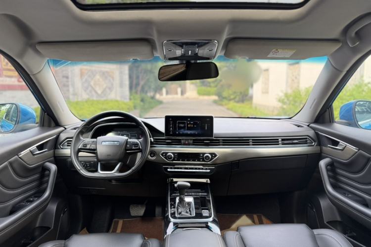 Used JETOUR X70S 2019 1.5T DCT Zhetu Edition 7 Seats Interior 4