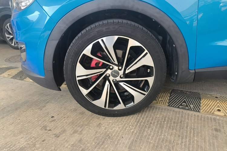 Used JETOUR X70S 2019 1.5T DCT Zhetu Edition 7 Seats Left Front Wheel Hub