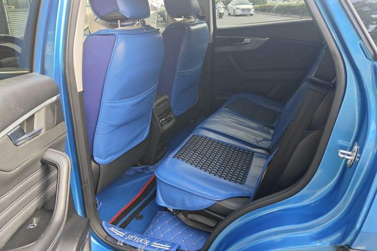 Used JETOUR X70S 2019 1.5T DCT Explore Edition 5 Seats Left Rear Seat