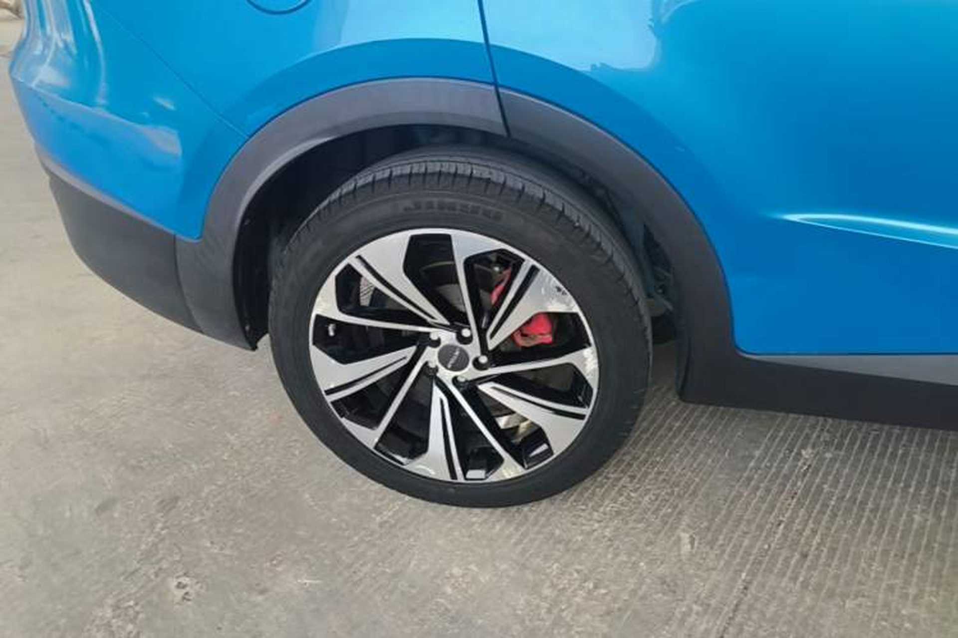 Used JETOUR X70S 2019 1.5T DCT Zhetu Edition 7 Seats Right Rear Wheel Hub
