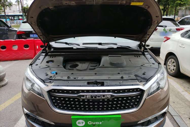 Used JETOUR X70S 2019 1.5T Automatic ZHENG TU Version China V Standard Engine Bay