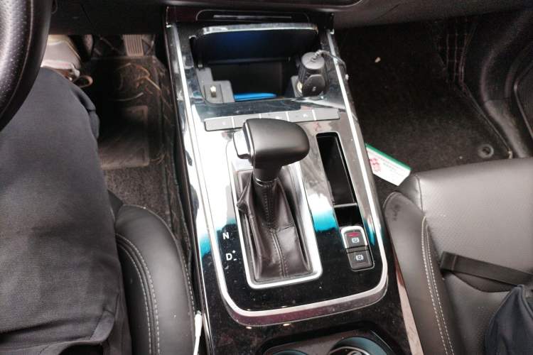 Used JETOUR X70S 2019 1.5T Automatic ZHENG TU Version China V Standard Gear Lever