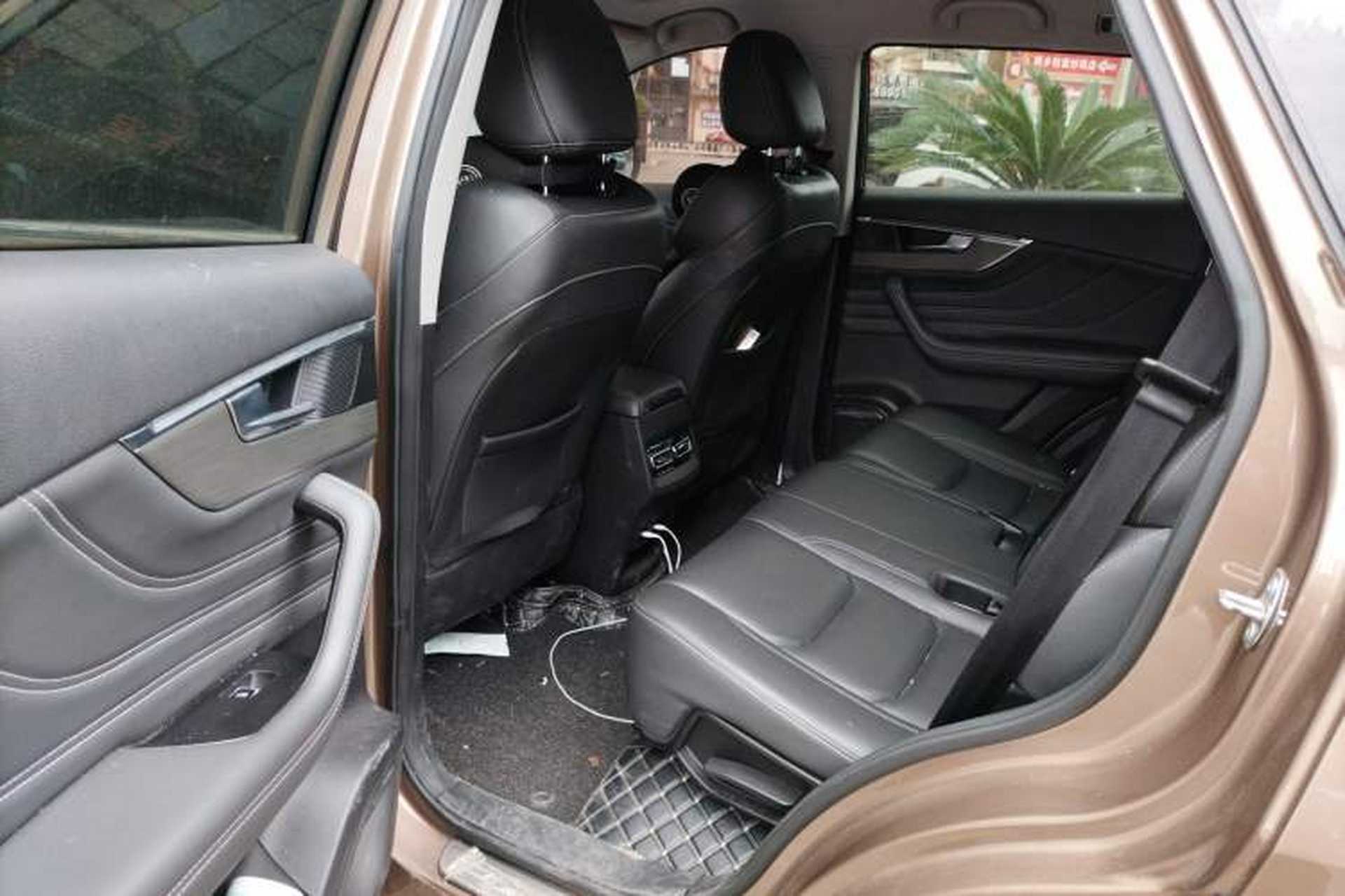 Used JETOUR X70S 2019 1.5T Automatic ZHENG TU Version China V Standard Left Rear Seat