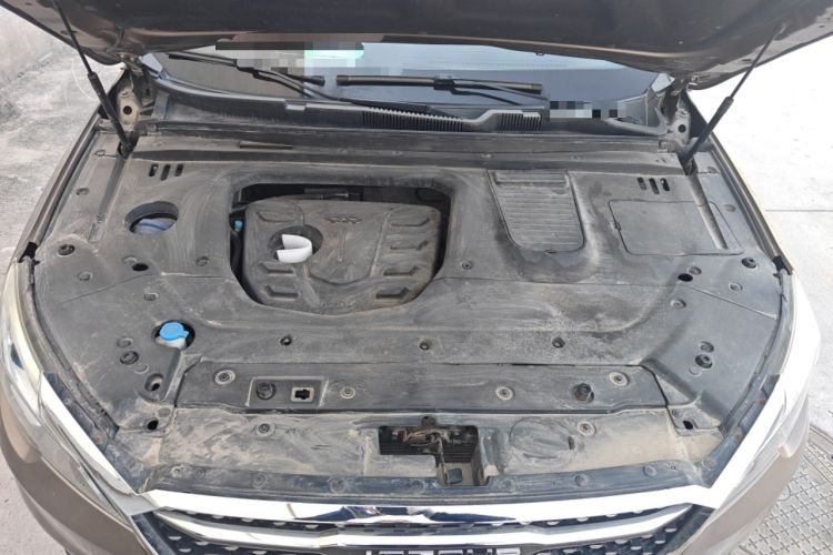 Used JETOUR X70S 2019 1.5T Manual Explore Edition China V Standard Engine Bay