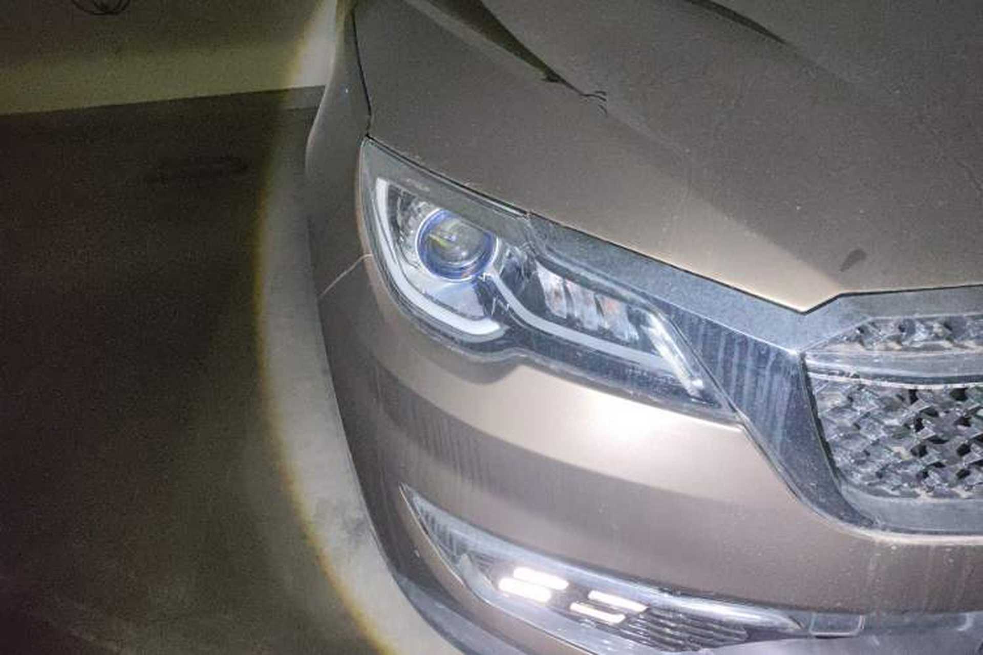 Used JETOUR X70S 2019 1.5T Manual Explore Edition 6 Seats China VI Standard Right Front Headlight