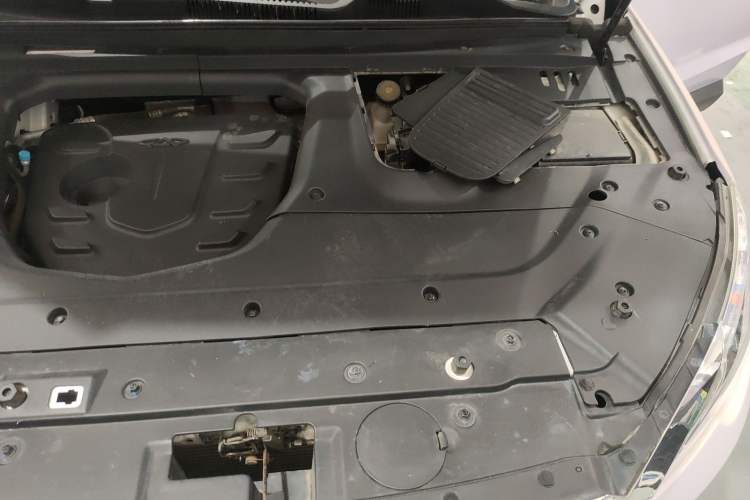 Used JETOUR X70S 2019 1.5T Automatic ZHENG TU Version China V Standard Engine Bay Left