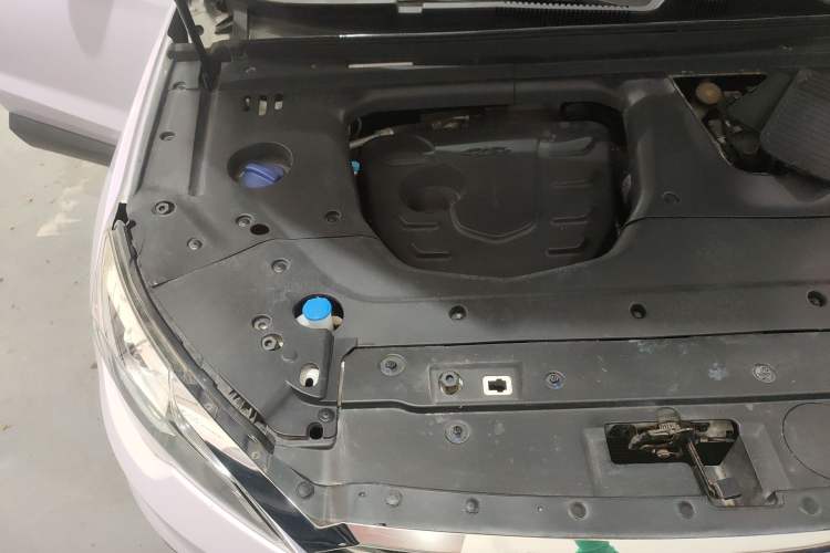 Used JETOUR X70S 2019 1.5T Automatic ZHENG TU Version China V Standard Engine Bay Right