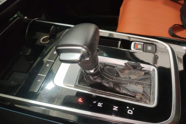 Used JETOUR X70S 2019 1.5T Automatic ZHENG TU Version China V Standard Gear Lever