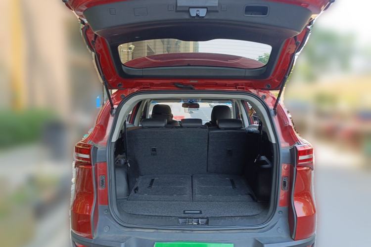 Used JETOUR X70S 2019 1.5T DCT Explore Edition 7-Seater Trunk