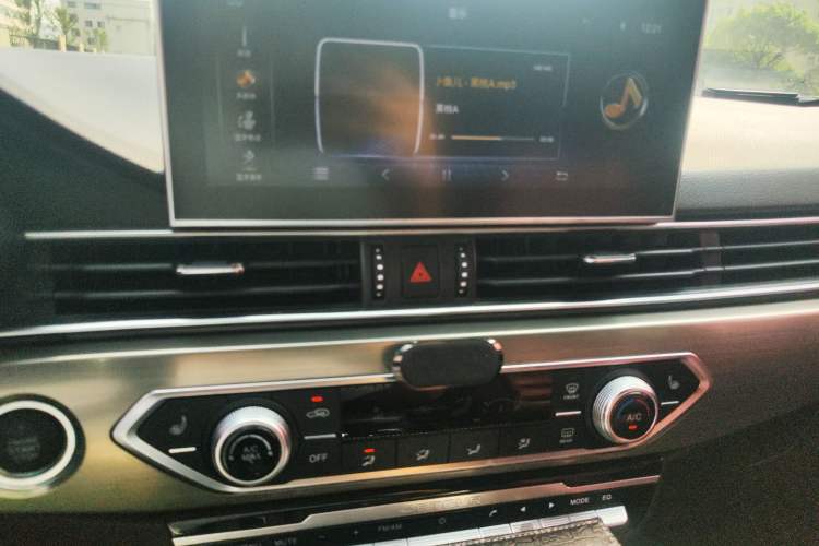 Used JETOUR X70S 2019 1.5T Automatic ZHENG TU Version China V Standard Audio And AC Panel