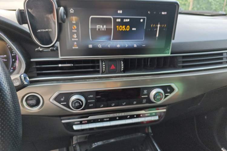 Used JETOUR X70S 2019 1.5T Manual ZHENG TU Version China V Standard Audio And AC Panel