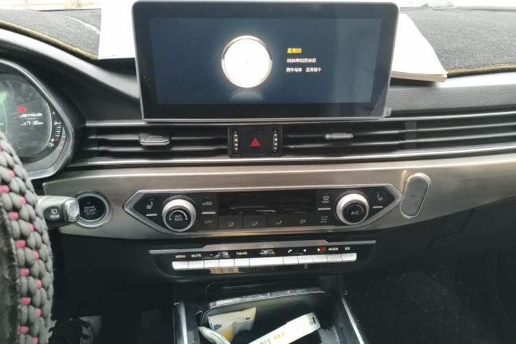 Used JETOUR X70S 2019 1.5T DCT Tundra Edition 5 Seats Audio And AC Panel