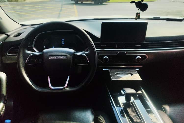 Used JETOUR X70S 2019 1.5T Automatic ZHENG TU Version China V Standard Center Console