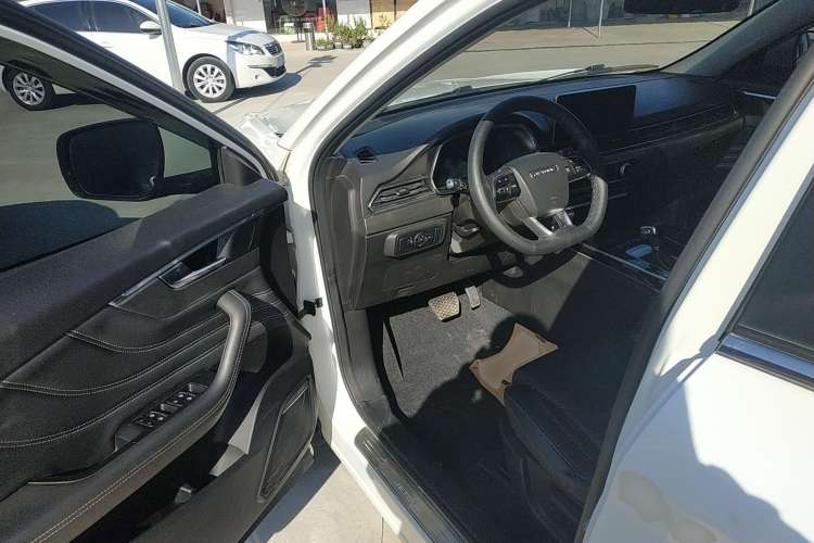 Used JETOUR X70S 2019 1.5T DCT Explore Edition 5 Seats Driver Seat