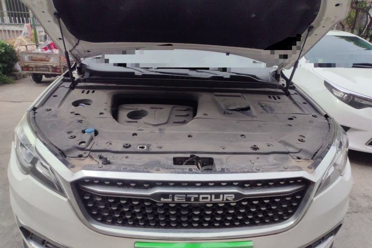 Used JETOUR X70S 2019 1.5T Automatic Explore Edition China V Standard Engine Bay