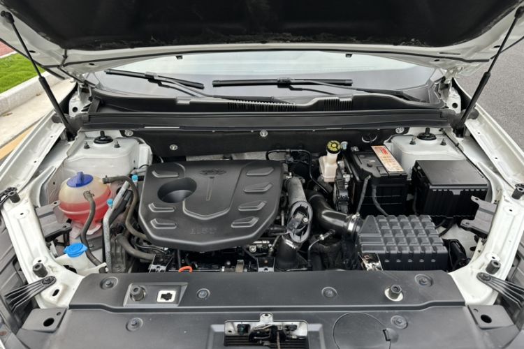 Used JETOUR X70S 2019 1.5T DCT Explore Edition 6 Seats Engine Bay