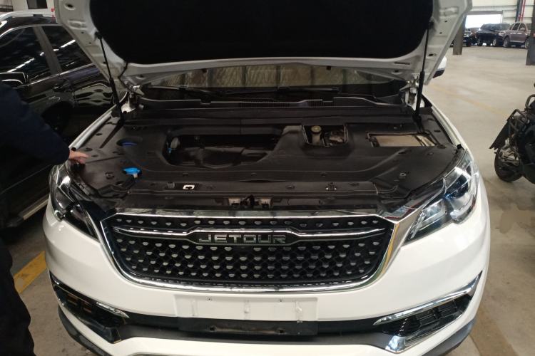 Used JETOUR X70S 2019 1.5T Automatic Explore Edition China V Standard Engine Bay
