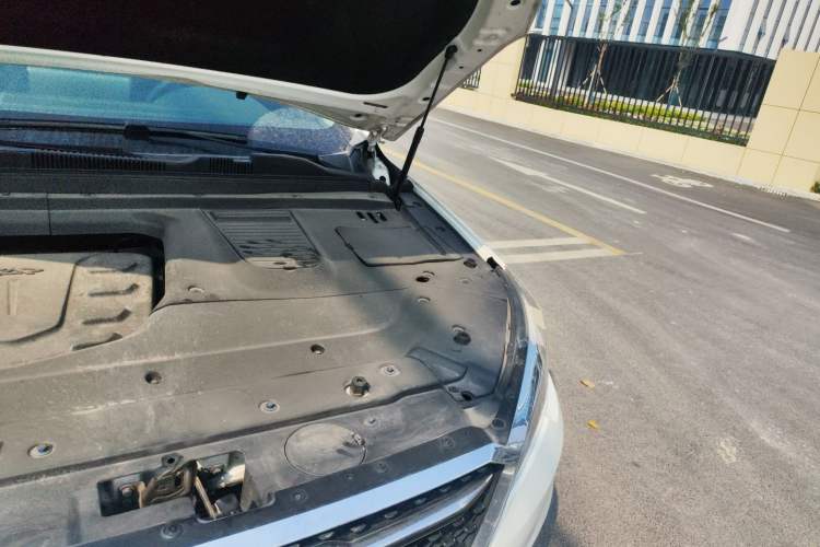 Used JETOUR X70S 2019 1.5T Automatic ZHENG TU Version China V Standard Engine Bay Left