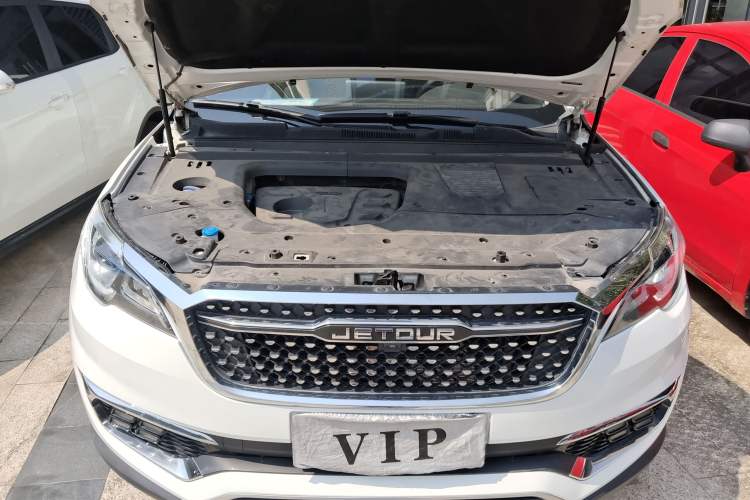 Used JETOUR X70S 2019 1.5T Manual Explore Edition China V Standard Engine Bay