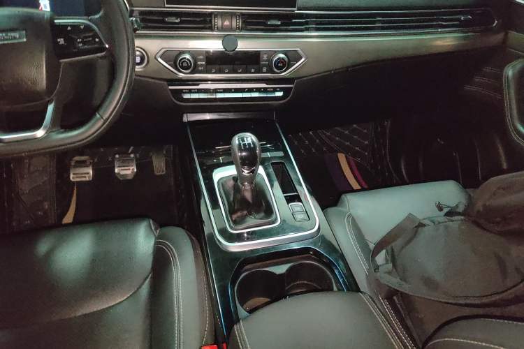 Used JETOUR X70S 2019 1.5T Manual Explore Edition China V Standard Gear Lever