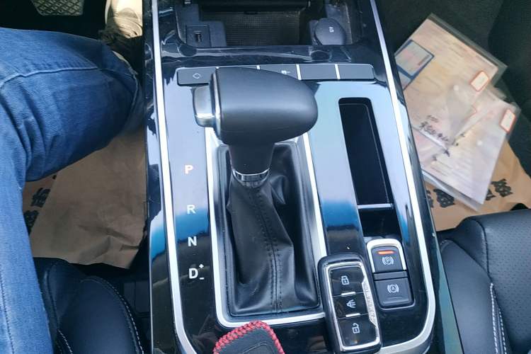Used JETOUR X70S 2019 1.5T DCT Explore Edition 5 Seats Gear Lever