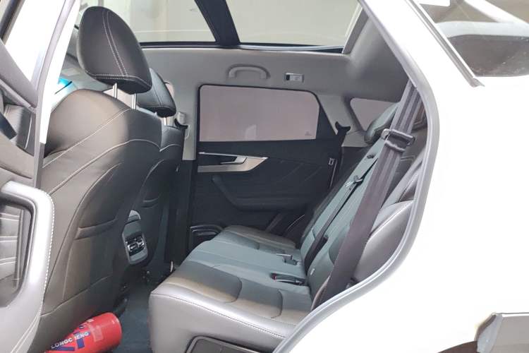 Used JETOUR X70S 2019 1.5T DCT Zongtu Edition 5 Seats Interior 1