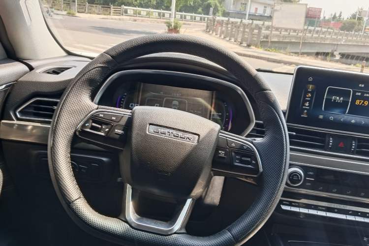 Used JETOUR X70S 2019 1.5T Manual Explore Edition China V Standard Interior 2