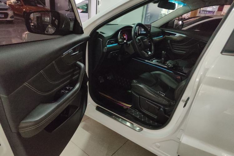 Used JETOUR X70S 2019 1.5T Manual Explore Edition China V Standard Interior 3