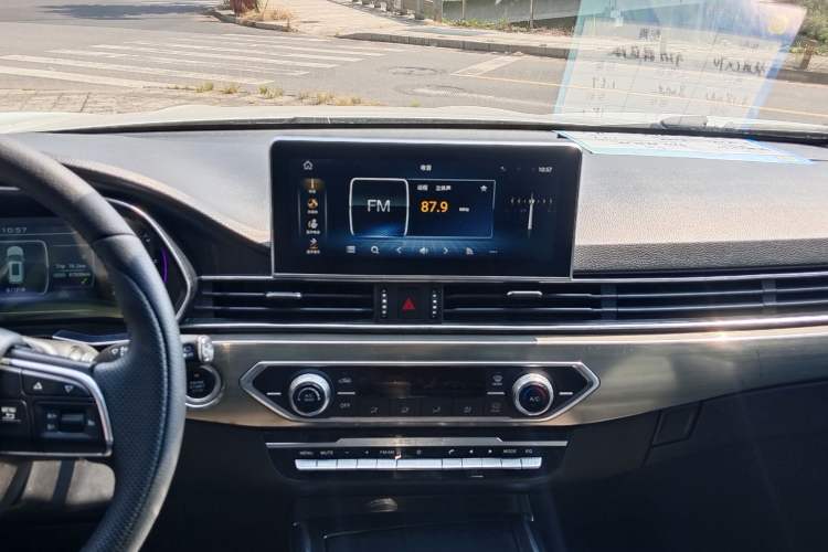Used JETOUR X70S 2019 1.5T Manual Explore Edition China V Standard Interior 3