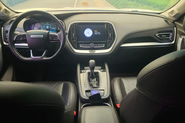 Used JETOUR X70S 2019 1.5T Automatic Explore Edition China V Standard Interior 3