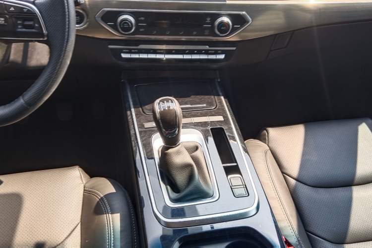 Used JETOUR X70S 2019 1.5T Manual Explore Edition China V Standard Interior 4