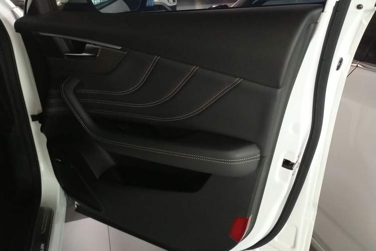 Used JETOUR X70S 2019 1.5T Automatic Explore Edition China V Standard Interior 5