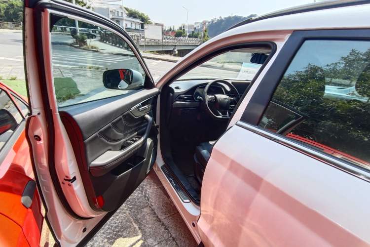 Used JETOUR X70S 2019 1.5T Manual Explore Edition China V Standard Interior 6