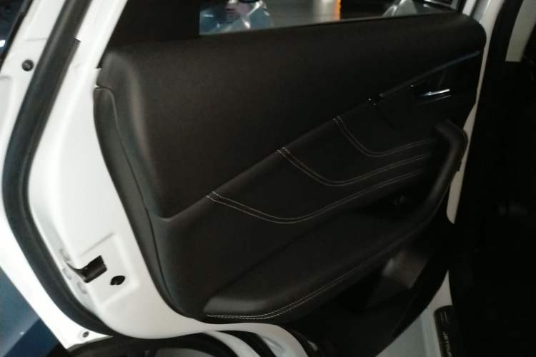 Used JETOUR X70S 2019 1.5T Automatic Explore Edition China V Standard Interior 8