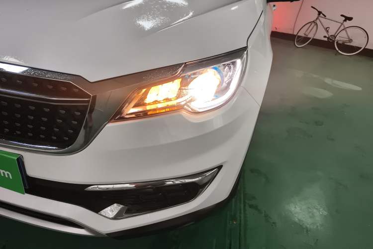 Used JETOUR X70S 2019 1.5T Automatic Explore Edition China V Standard Left Front Headlight