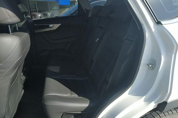 Used JETOUR X70S 2019 1.5T DCT Explore Edition 5 Seats Left Rear Seat
