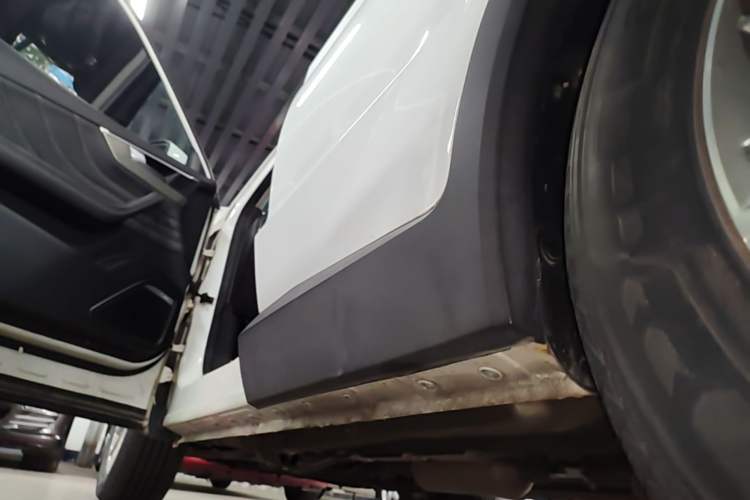 Used JETOUR X70S 2019 1.5T Manual Explore Edition China V Standard Left Side Sill