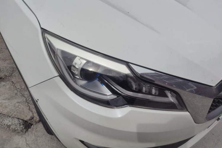 Used JETOUR X70S 2019 1.5T Automatic Explore Edition China V Standard Right Front Headlight