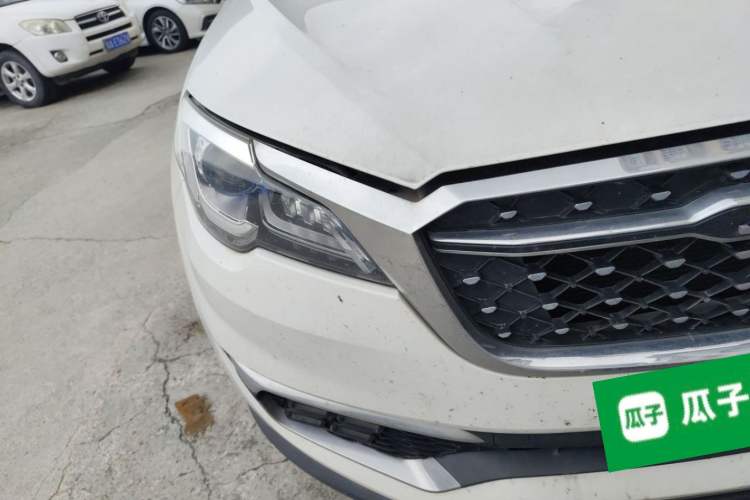 Used JETOUR X70S 2019 1.5T Manual Explore Edition China V Standard Right Front Headlight