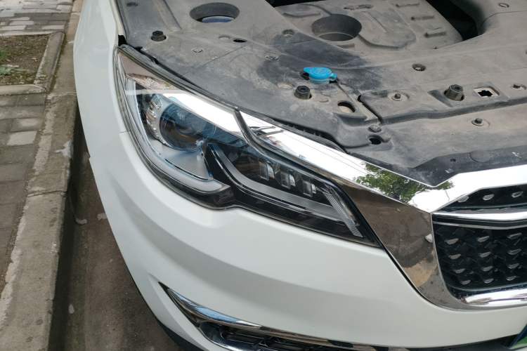 Used JETOUR X70S 2019 1.5T Automatic Explore Edition China V Standard Right Front Headlight
