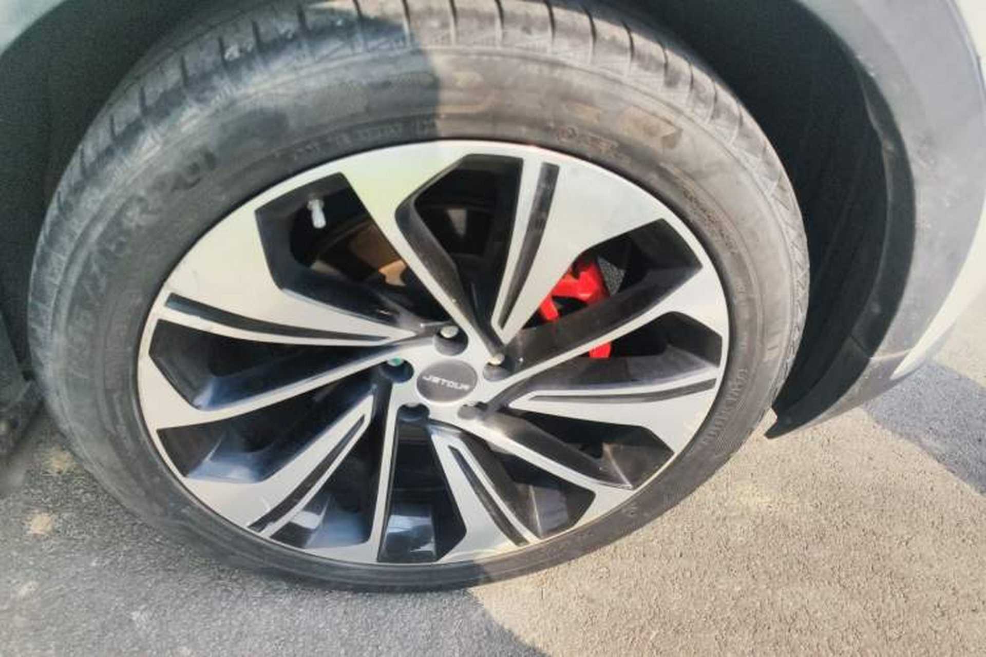 Used JETOUR X70S 2019 1.5T Automatic ZHENG TU Version China V Standard Right Front Wheel Hub