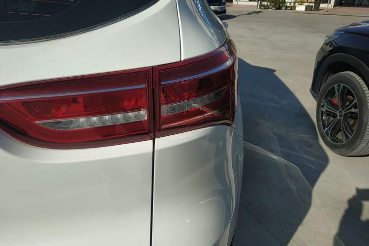 Used JETOUR X70S 2019 1.5T DCT Explore Edition 5 Seats Right Rear Taillight