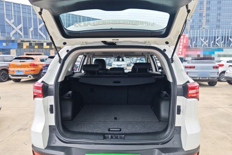 Used JETOUR X70S 2019 1.5T Automatic Explore Edition China V Standard Trunk