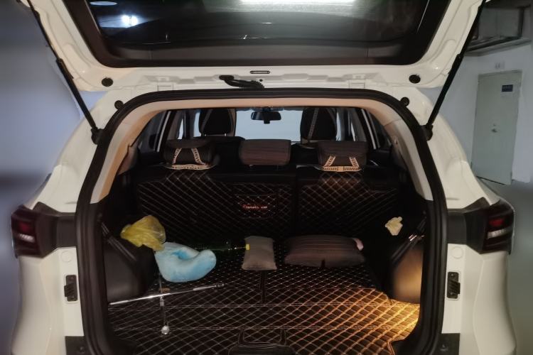 Used JETOUR X70S 2019 1.5T DCT Explore Edition 7-Seater Trunk