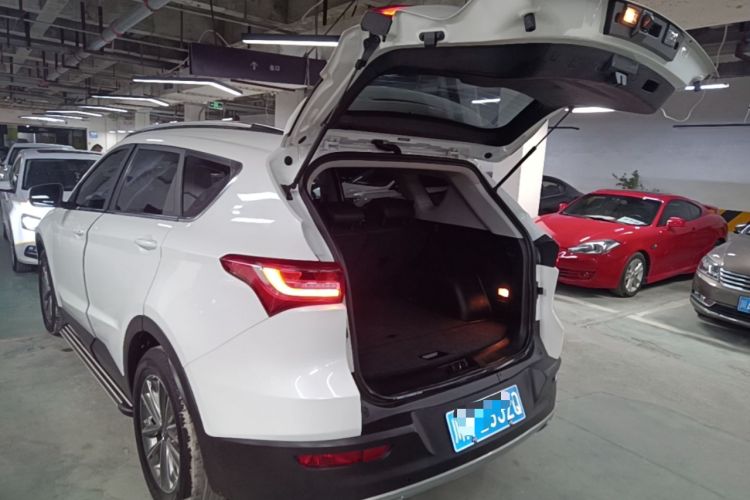 Used JETOUR X70S 2019 1.5T Automatic Explore Edition China V Standard Trunk