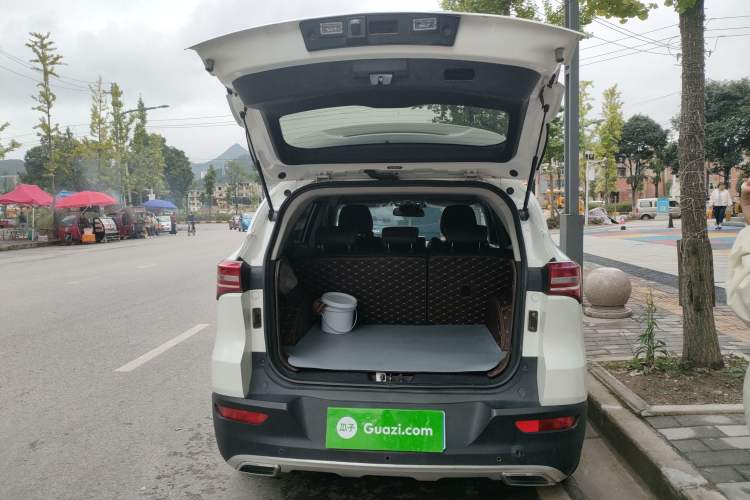 Used JETOUR X70S 2019 1.5T Automatic Explore Edition China V Standard Trunk
