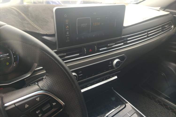 Used JETOUR X70S 2020 1.5T DCT Dynamic Version 5 Seats Audio And AC Panel